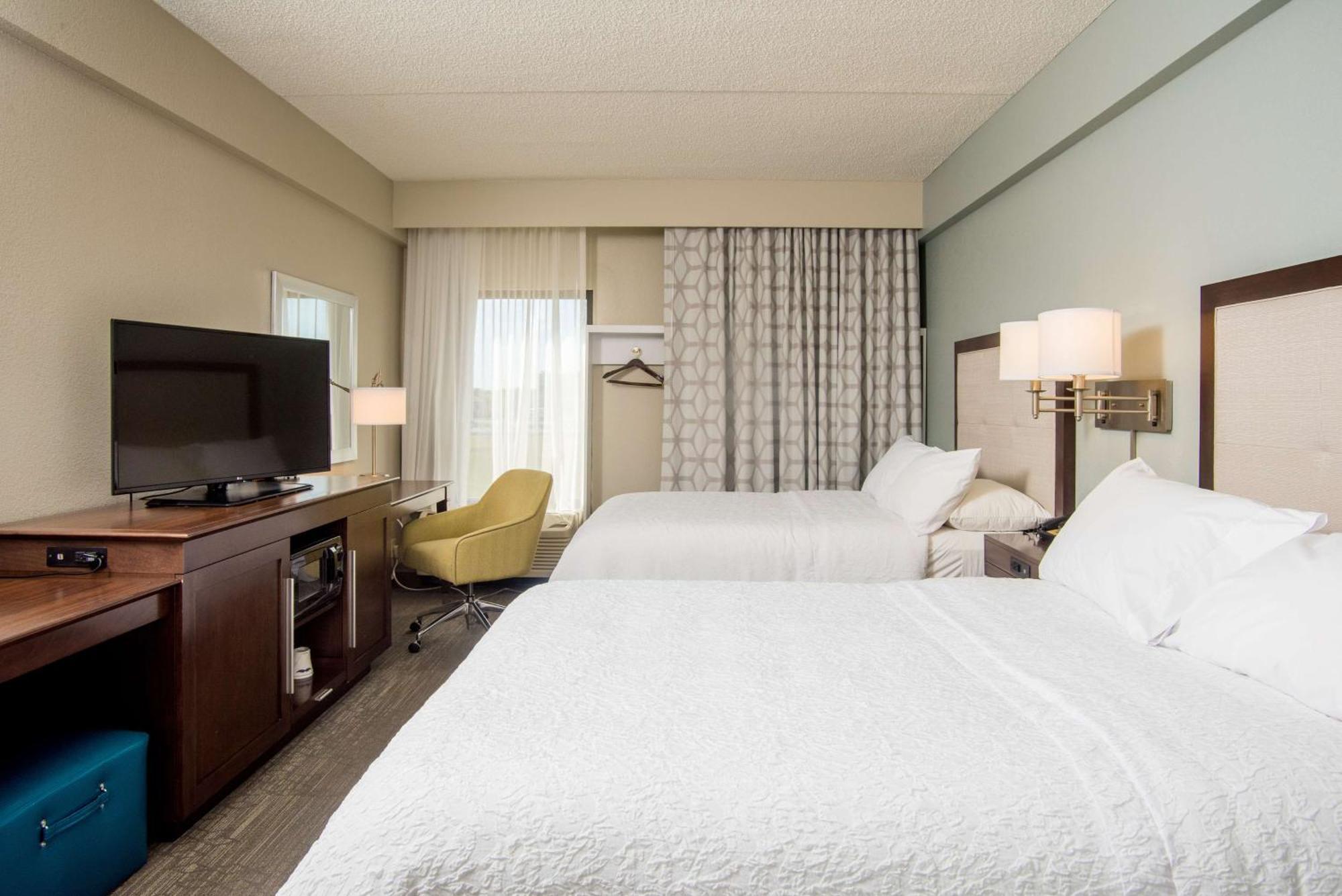 Hampton Inn Joplin Exteriör bild