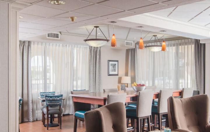 Hampton Inn Joplin Exteriör bild